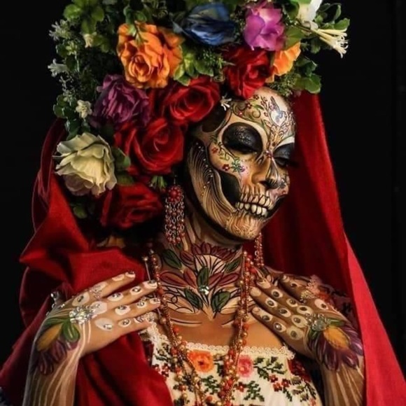 Meet your Posher, Karen - Picture 1 of 1